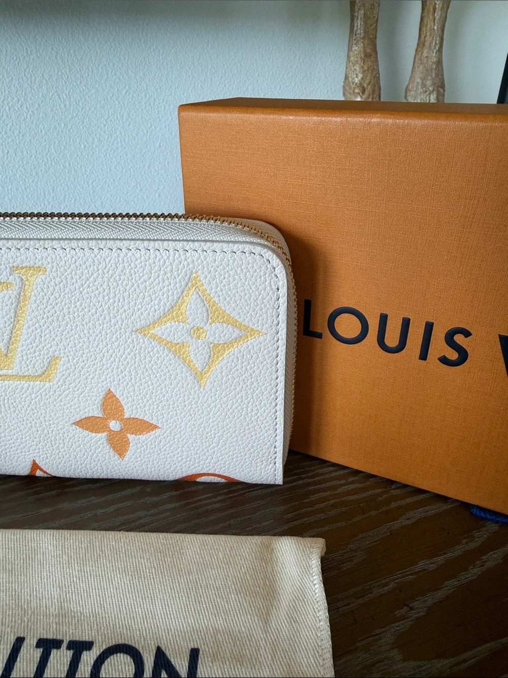 Louis Vuitton Empreinte Degrade Zippy Wallet - Picture 5 of 12